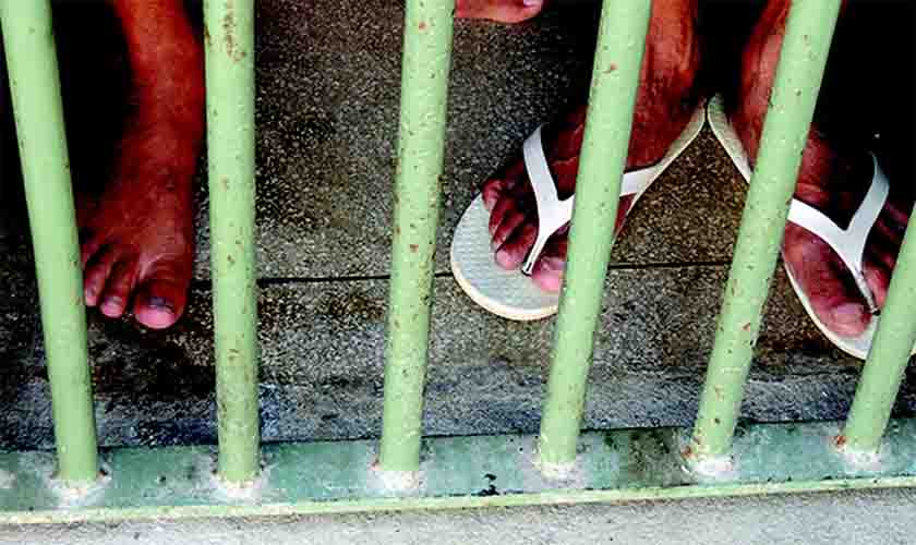 Um terço dos presos relata violência na hora da prisão, diz Defensoria