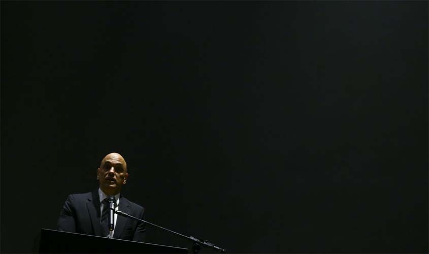 Moraes determina prisão do ex-comandante da PM e de Anderson Torres