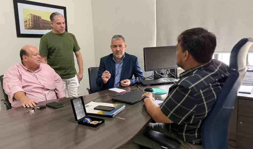 Vereador Everaldo Fogaça destaca iniciativas institucionais em visita ao superintendente de comunicação de Porto Velho