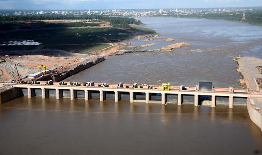 Justiça manda Funai e Santo Antônio compensarem indígenas em RO