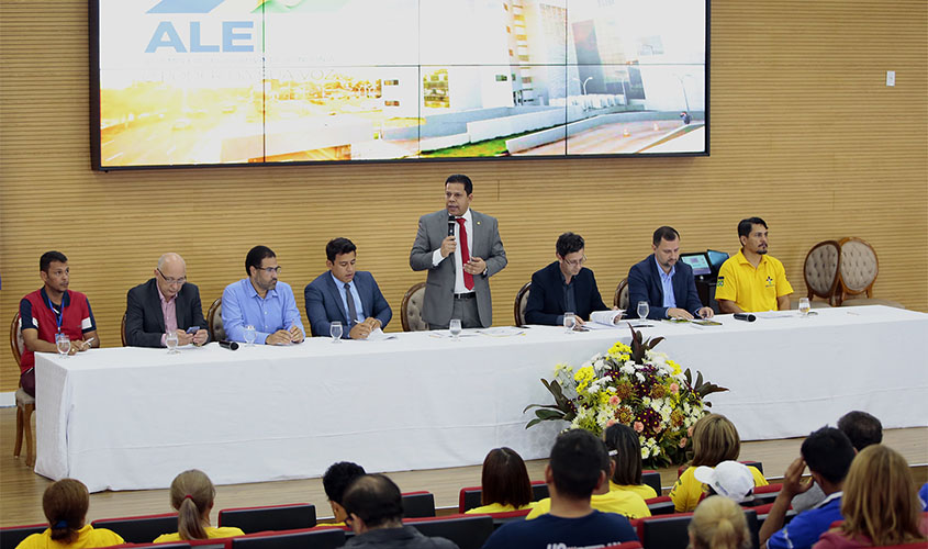 Durante audiência pública diretor do Detran anuncia projeto para reduzir taxas em Rondônia 