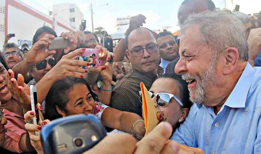 Vitória de Lula inaugura um novo momento político