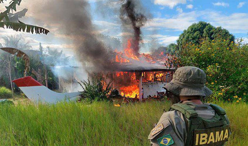 Ibama e PRF desmontam mais de 190 acampamentos na TI Yanomami