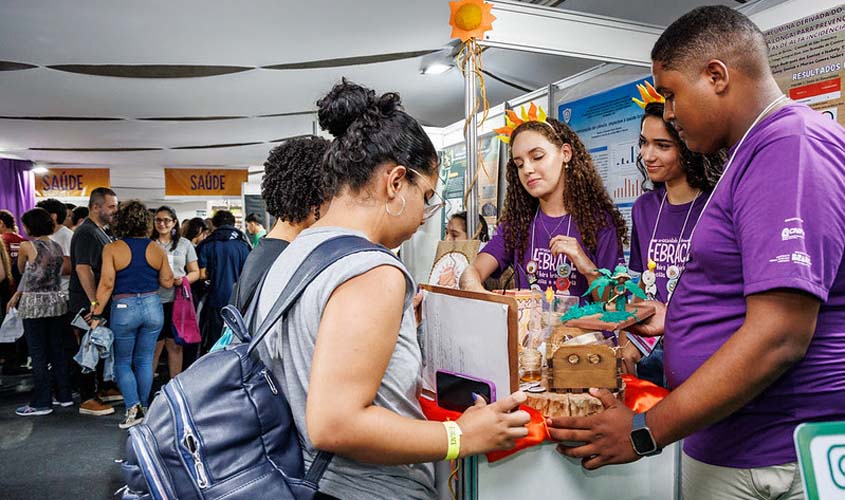 Estudantes de Rondônia apresentam projetos 