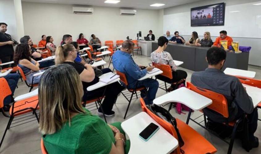 Aula Magna marca início da primeira 'Pós-Graduação em Gestão Educacional' para gestores de escolas militarizadas no Brasil