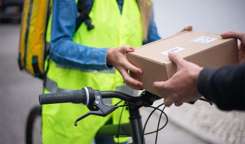 Por que o Mercado Livre ameaça farmácias hoje?