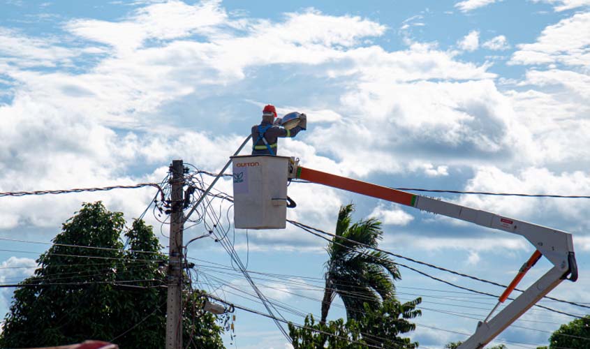 Prefeitura de Porto Velho inicia instalação de 6 mil luminárias de LED em mais de dez bairros