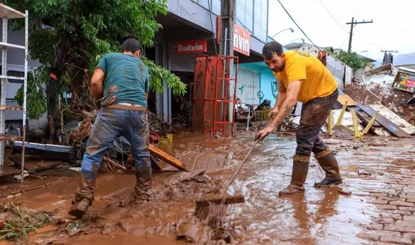 Folha publicou o tweet mais canalha do jornalismo brasileiro