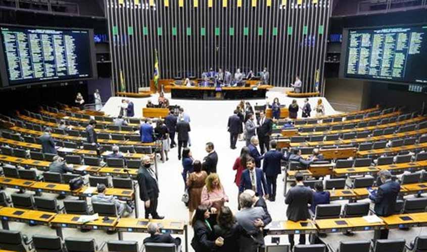 Câmara dos Deputados consegue consenso e vota pacote de energia