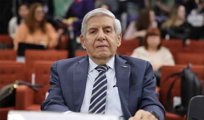 Ex-chefe do GSI, general nega envolvimento em suposto plano golpista