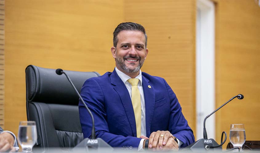Seduc avalia redução da nota de corte em concurso