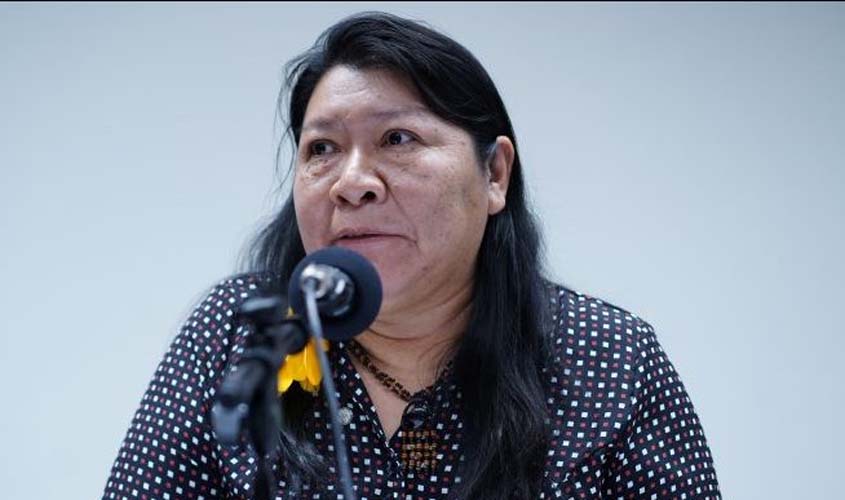 Lideranças indígenas fazem ato em defesa de seus povos e contra a mineração