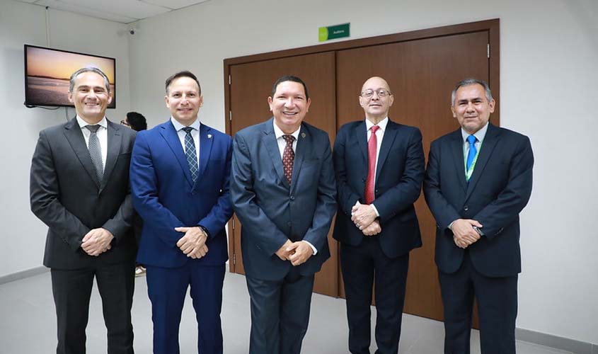 TRT-14 participa de encontro nacional de gestão
