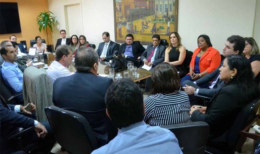 TCE, MPC e MP debatem com gestores medidas de melhorias na saúde pública de Porto Velho 