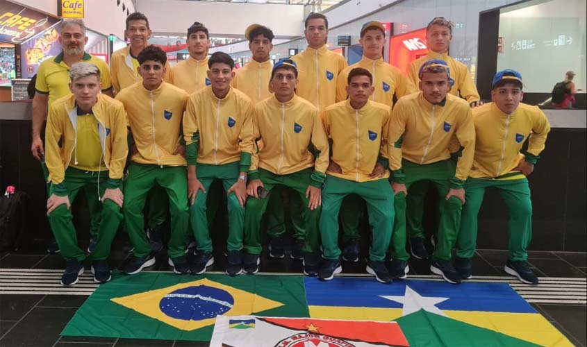 Time de Futsal da Escola Major Guapindaia inicia as disputas no Campeonato Mundial Escolar na Sérvia, nesta terça-feira