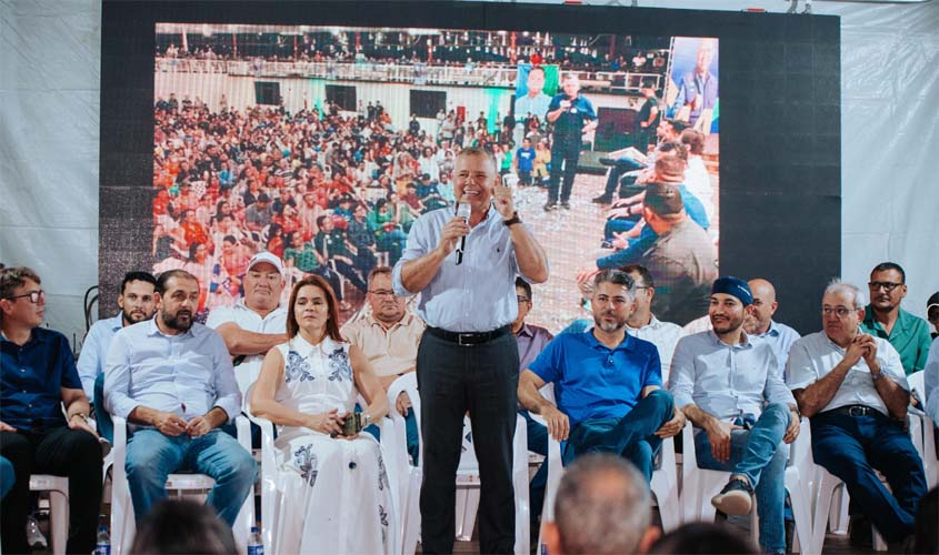 Mosquini inaugura espaço político em Jaru e reúne lideranças