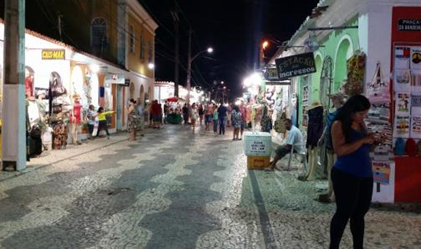 Passarela do Álcool: O point noturno de Porto seguro