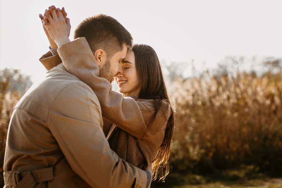 O papel do humor e da leveza na vida a dois