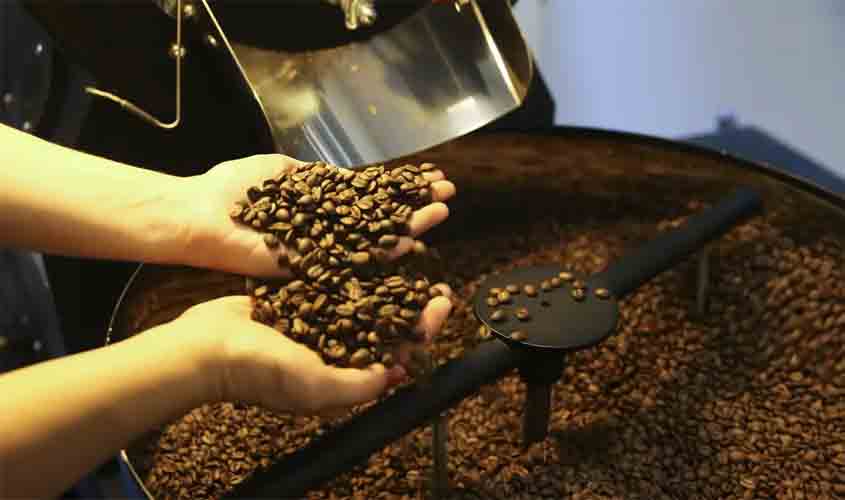 Brasil exporta 46 milhões de sacas de café, atingindo recorde em 2024