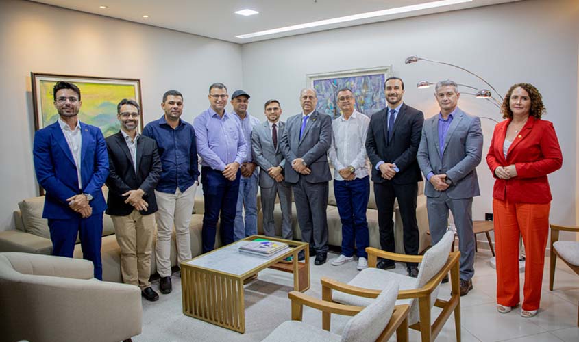 Prefeitos levam ao TJRO projeto para pessoas com autismo