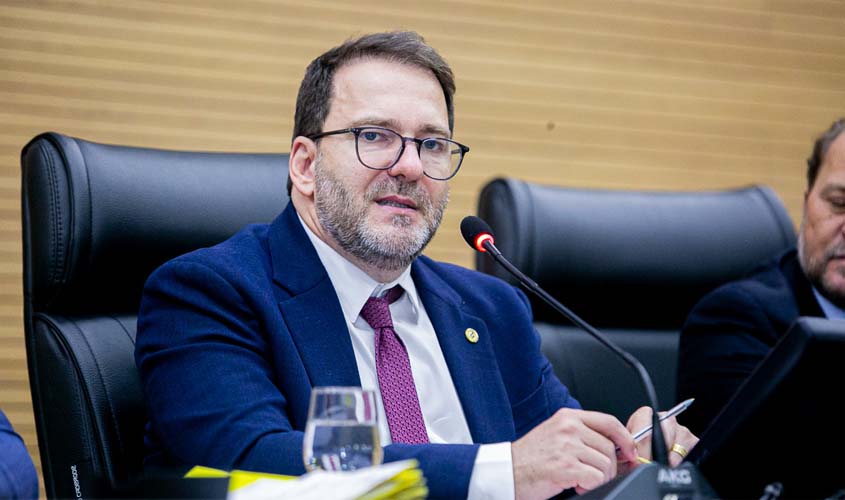 Alex Redano propõe audiência sobre leite em RO