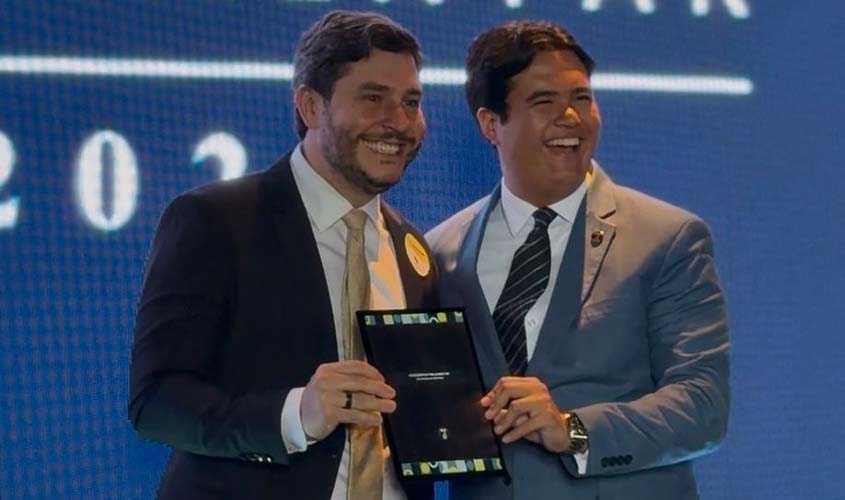 Dr. Maurício Carvalho é eleito Melhor Parlamentar de RO