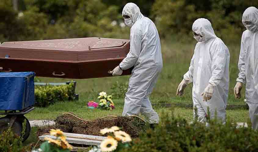 'Não terá vala coletiva', diz secretário sobre aumento de enterros em Manaus