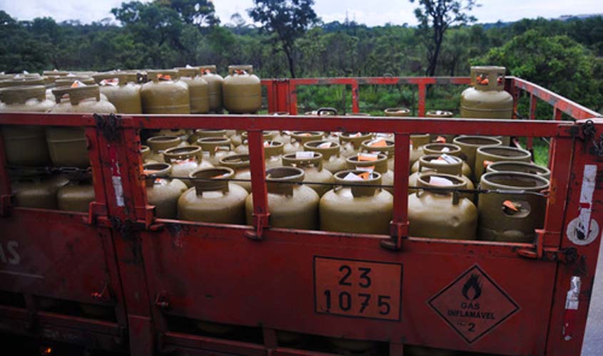 Auxílio Gás 2023: benefício volta a ser pago em fevereiro