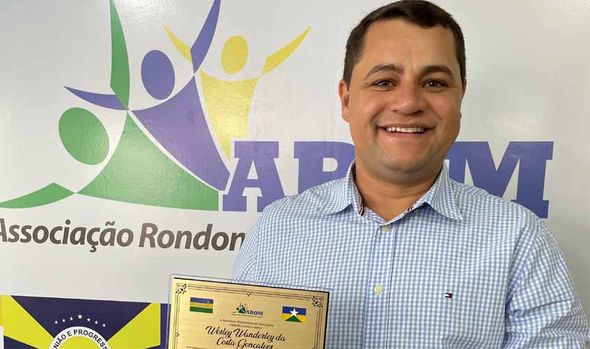 Prefeito Dr. Wesley, visita a AROM e utiliza benefícios exclusivos para associados