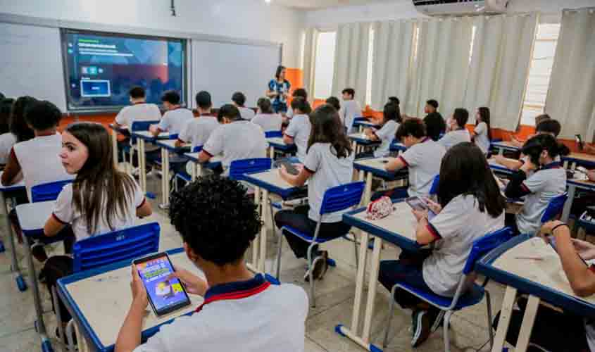 Lei sancionada pelo governo de RO determina troca de sirenes por sinaleiros musicais nas escolas do estado