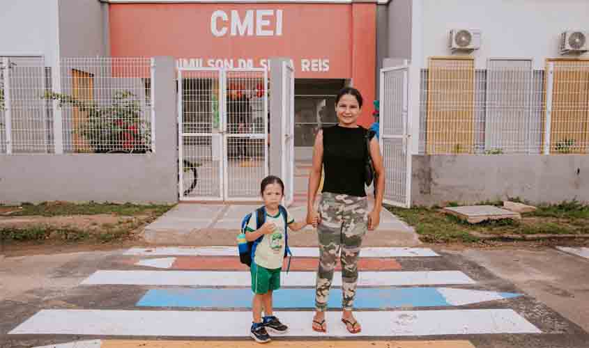 AMT instala faixas temáticas próximas a escolas e unidades de saúde