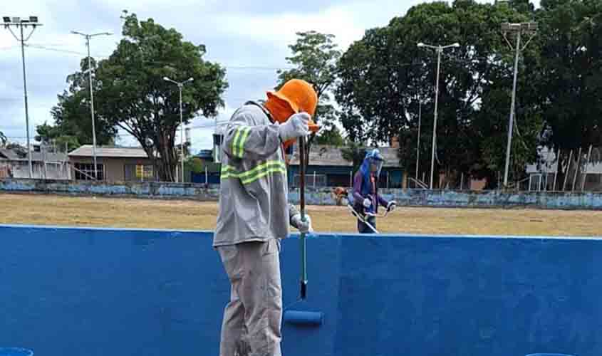 Com mão de obra reeducanda, governo de RO intensifica manutenção e limpeza de espaços públicos, em Porto Velho
