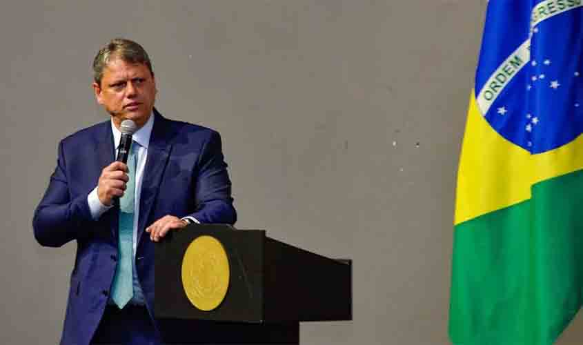 O eleitor avisa Tarcísio de Freitas: não tô nem aí