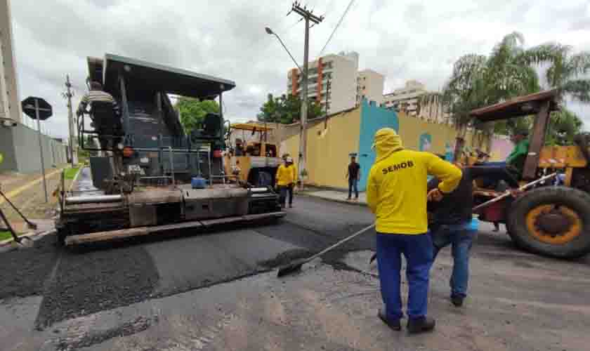 Obras de renovação asfáltica seguem em diferentes bairros de Porto Velho