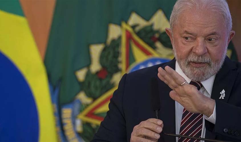 Cobrar de quem: do Lula?