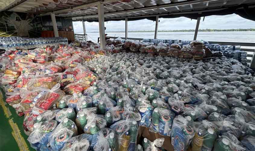 Operação de socorro aos ribeirinhos segue com o apoio de novas embarcações