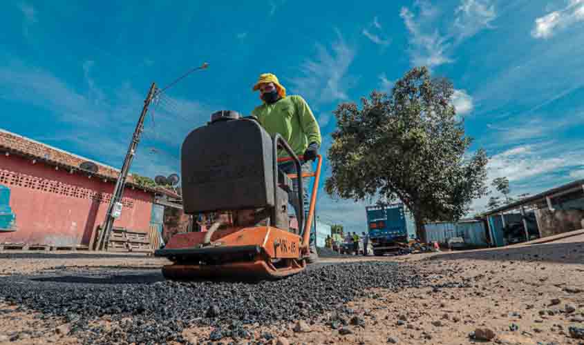 Obras de infraestrutura são realizadas em 11 bairros da capital