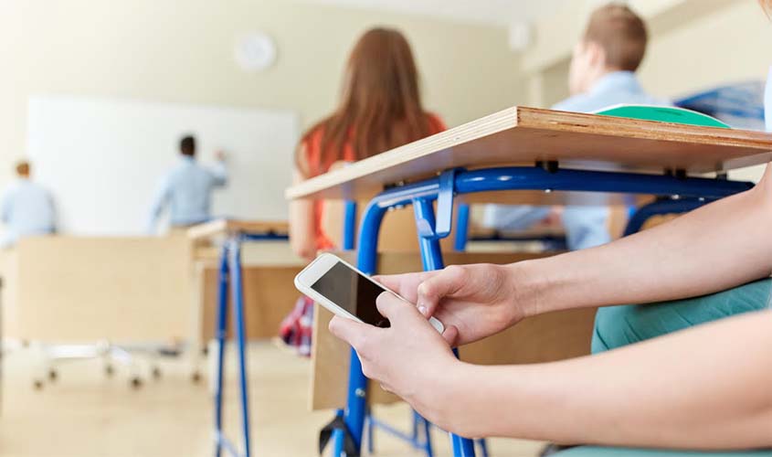 MPRO fiscaliza proibição de celulares nas escolas de Porto Velho