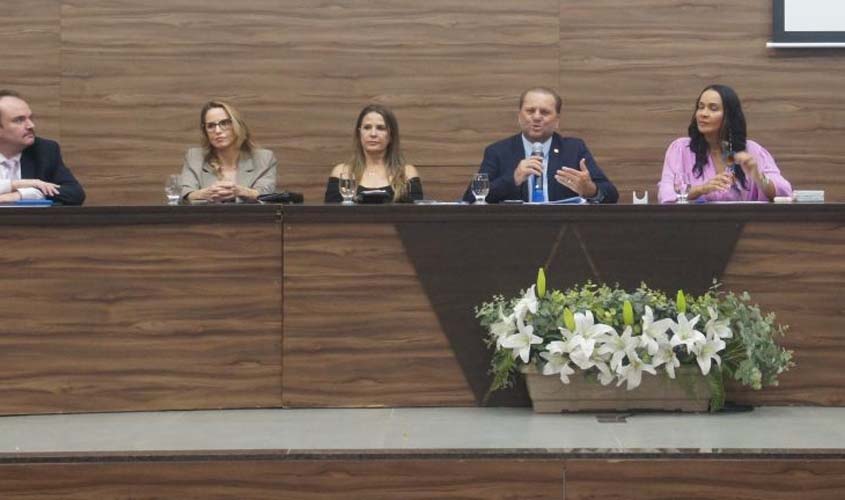 Assembleia Legislativa realiza homenagem a personalidades