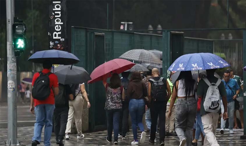 Previsão indica chuva em todo o Brasil
