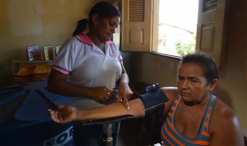 Aposentadoria especial de agentes de saúde avança