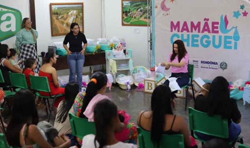 Governo de RO entrega kits natalidade a gestantes em Nova Califórnia, na Ponta do Abunã