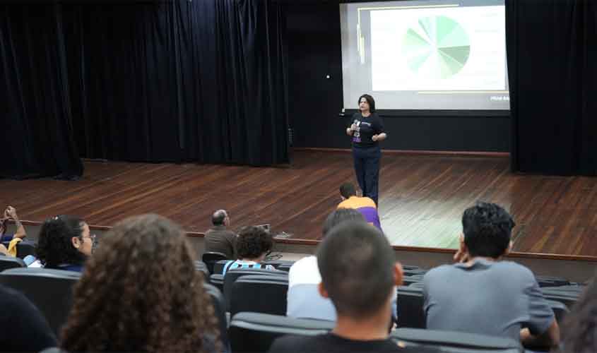 Aulão Pré-Enem impulsiona estudantes em Porto Velho