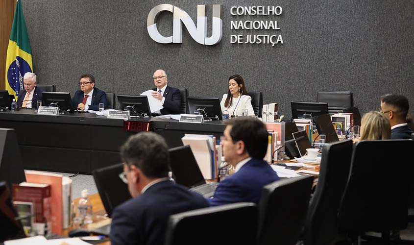 Lava Jato: CNJ pune desembargadores do TRF-4