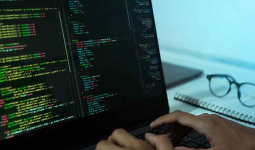 Telefônica deve pagar R$ 1,5 milhão a analista por criação de softwares