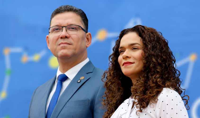 Rocha amplia loteamento do governo para viabilizar projeto político da família
