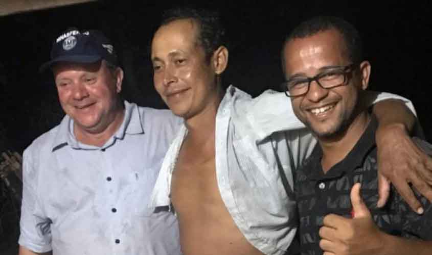 Homem que ajudou a localizar avião acidentado com vilhenense a bordo no Mato Grosso recebe recompensa