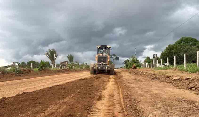 Gestão da Prefeitura encerrará trabalhos com cerca de 7 mil km de estradas rurais recuperadas em Porto Velho