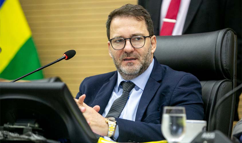 Alex Redano propõe anistia a policiais e bombeiros