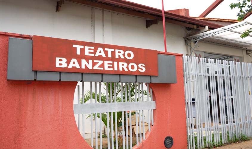 Teatro Banzeiros passa por manutenção